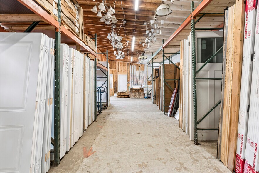 More Photos Of 3141 Highway 11 E, Telford Flex For Sale