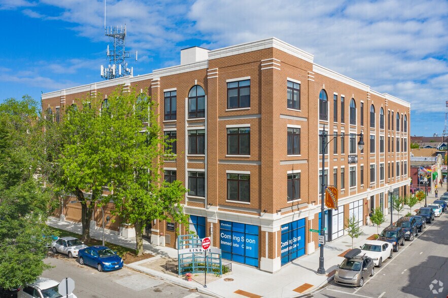 More Photos Of 4914-4916 N Clark St, Chicago Apartments For Lease