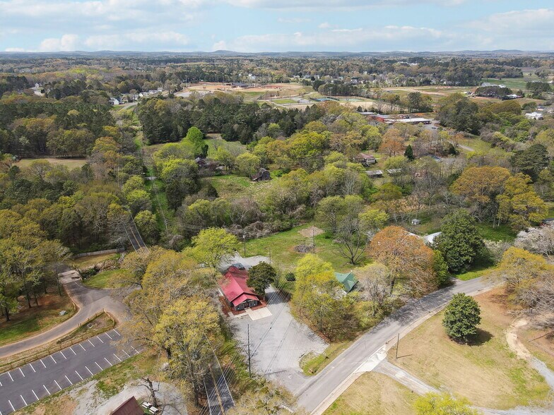 More Photos Of 100 Covered Bridge Rd, Euharlee Restaurant For Sale