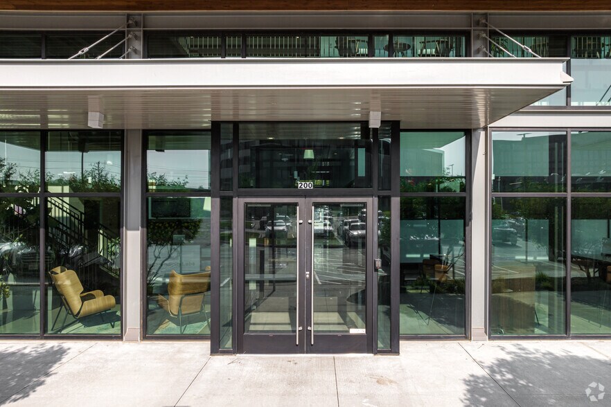 More Photos Of 7540 TX-121, McKinney Storefront Retail Office For Lease