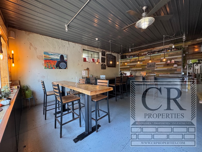 More Photos Of 17 Milton Ave, Highland Warehouse For Sale