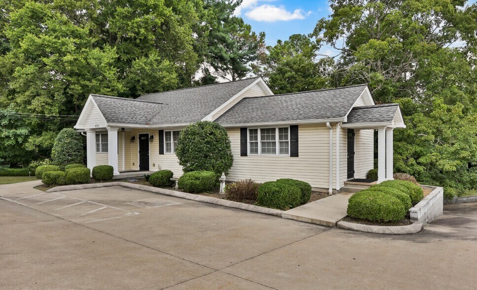 More Photos Of 451 Rossview Rd, Clarksville Office For Sale