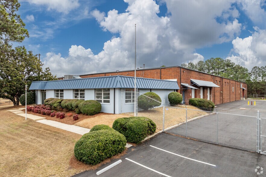 More Photos Of 3350 Hamilton Blvd SW, Hapeville Manufacturing For Sale