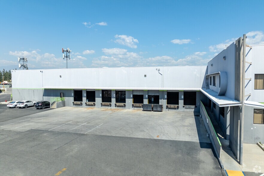 More Photos Of 347 S Stimson Ave, City Of Industry Warehouse For Lease