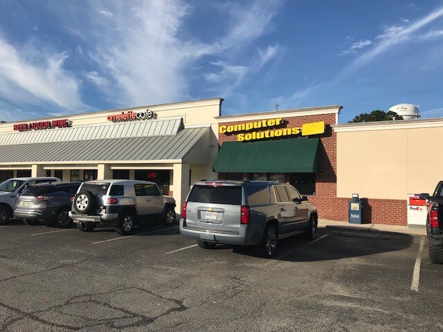 More Photos Of 10060 Ford Ave, Richmond Hill Unknown For Lease