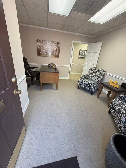 More Photos Of 10615 Judicial Dr, Fairfax Office For Sale