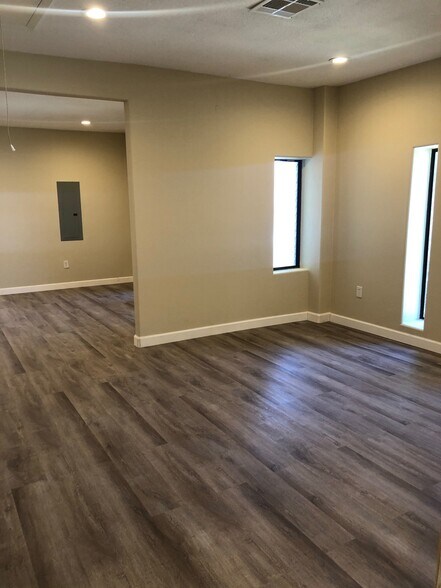 More Photos Of 3911 Fulton St, Houston Religious Facility For Sale