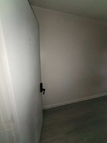 More Photos Of 1458 W 32nd St, Indianapolis Apartments For Sale