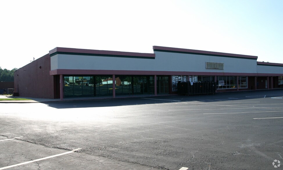 More Photos Of 1245 Veterans Memorial Hwy SW, Mableton Storefront For Lease