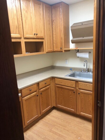 More Photos Of 2600 E Southern Ave, Tempe Medical For Lease