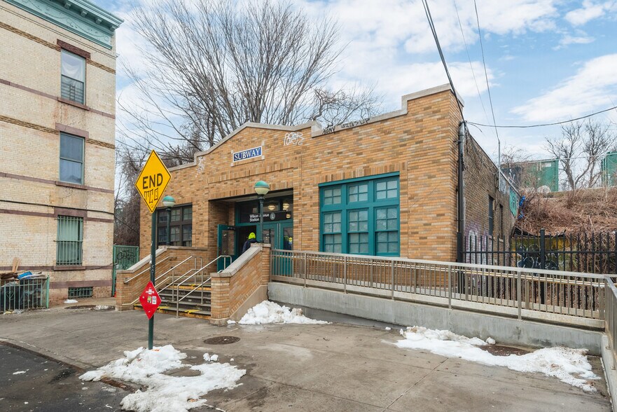 More Photos Of 644 Wilson Ave, Brooklyn Storefront Retail Residential For Sale