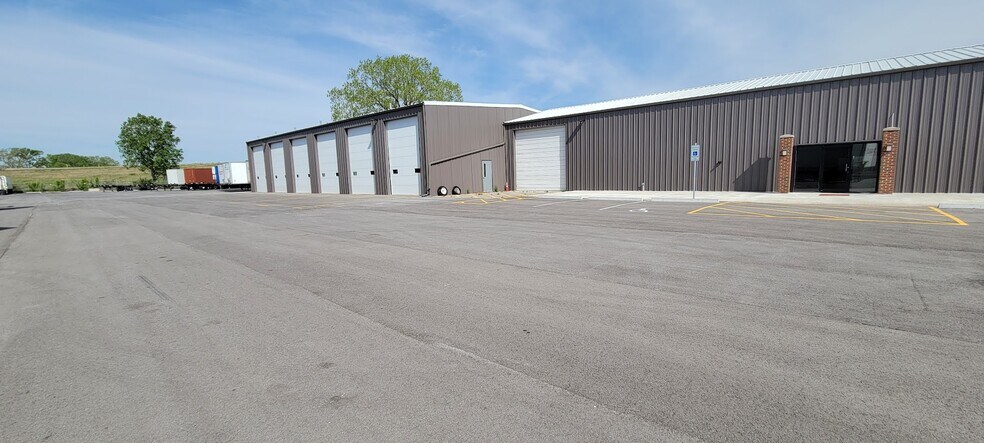 More Photos Of 336 S 42nd St, Kansas City Service For Sale