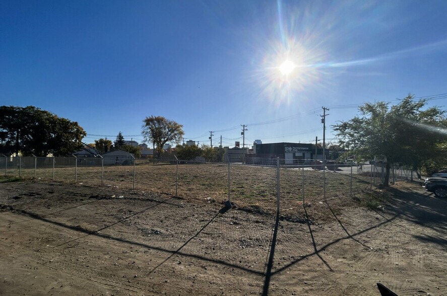 More Photos Of 112 E Av N, Saskatoon Land For Lease