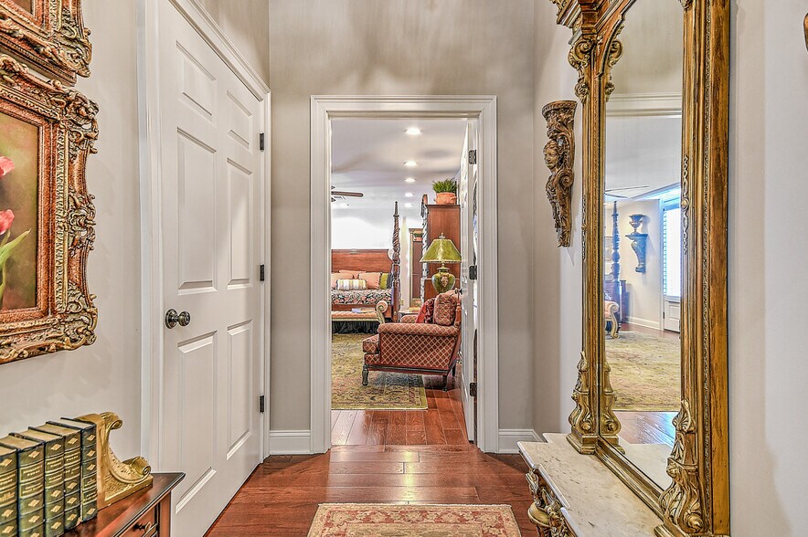 More Photos Of 220 Broad St, Kingsport Flex For Sale