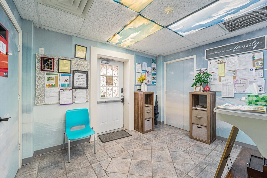More Photos Of 3421 E Walnut St, Pearland Daycare Center For Sale