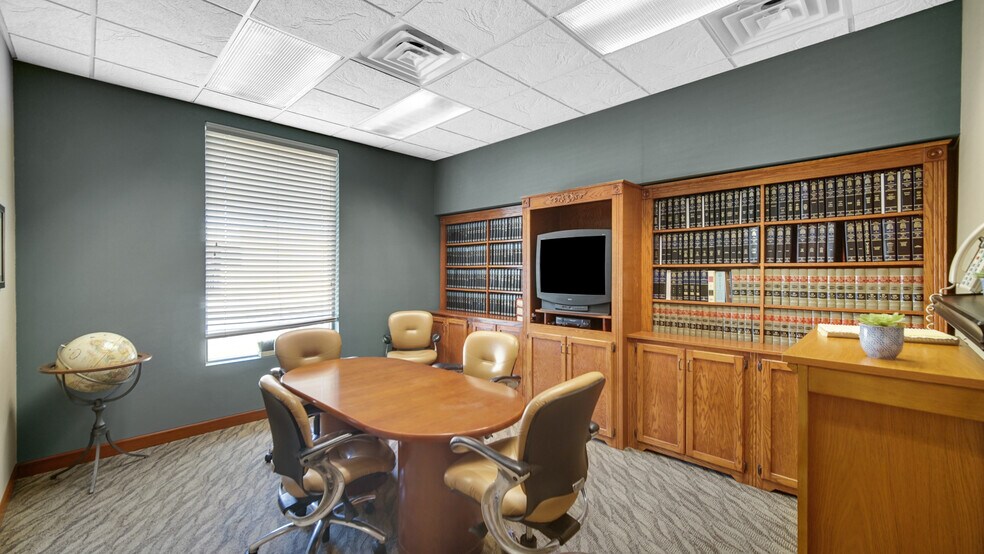 More Photos Of 303 Ridge Rd, Munster Office For Sale