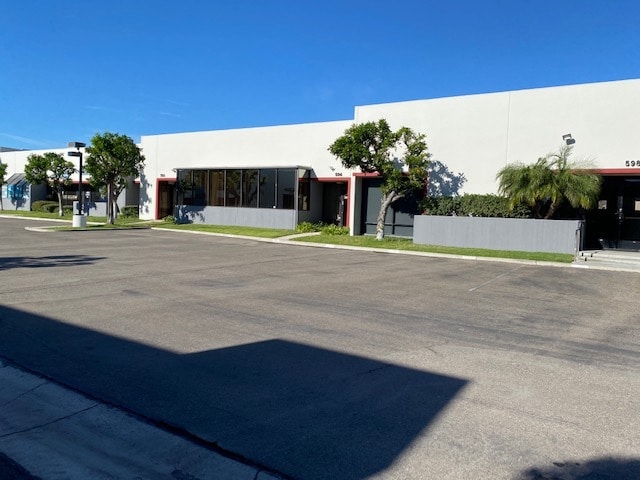 More Photos Of 570 S State College Blvd, Fullerton Warehouse For Sale