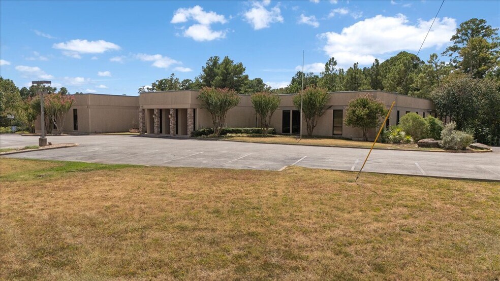 More Photos Of 9846 State Highway 31 E, Tyler Medical For Sale
