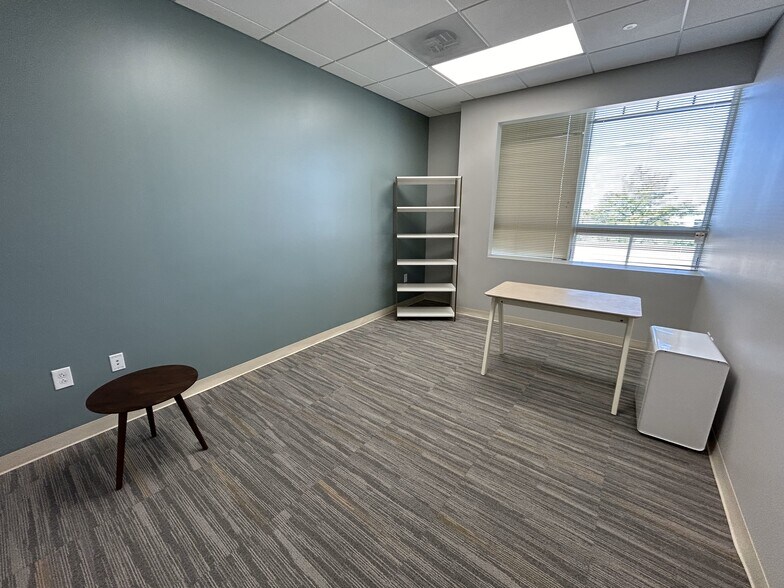 More Photos Of 23600 Commerce Park, Beachwood Medical For Lease