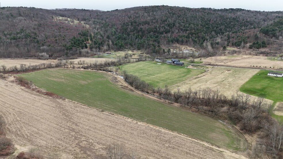 More Photos Of 211 Hanks Rd, Troy Hospitality For Sale