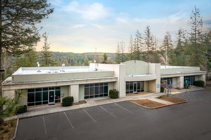 More Photos Of 345 Crown Point Cir, Grass Valley Flex For Lease