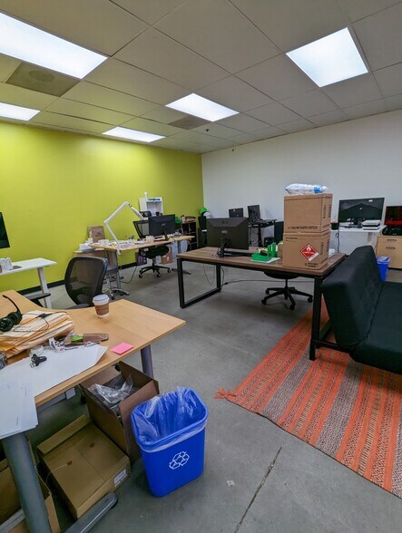 More Photos Of 2705 Media Center Dr, Los Angeles Warehouse For Lease