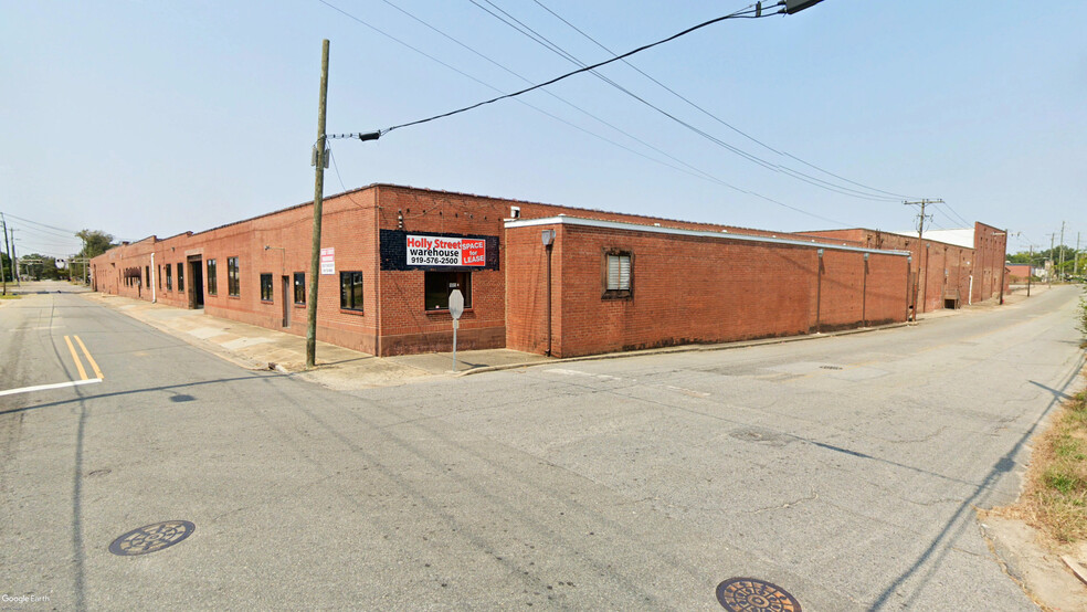 Primary Photo Of 105 E Holly St, Goldsboro Warehouse For Lease