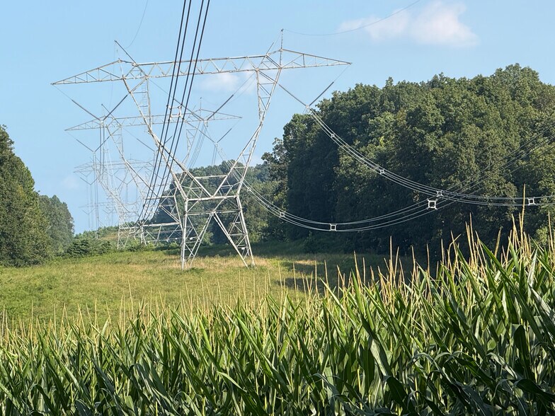 More Photos Of 901 Carpenter Rd, Albany Specialty For Sale