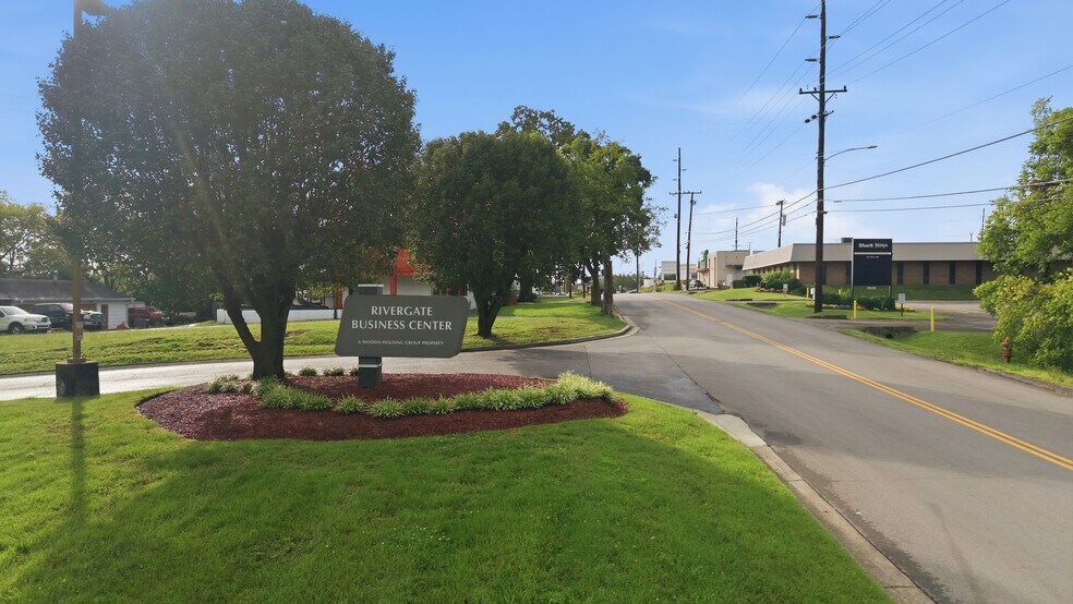 More Photos Of 104-176 Cude Ln, Madison Medical For Lease
