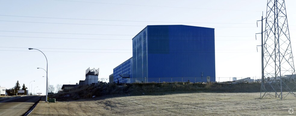 More Photos Of 9060 24th St NW, Edmonton Manufacturing For Sale