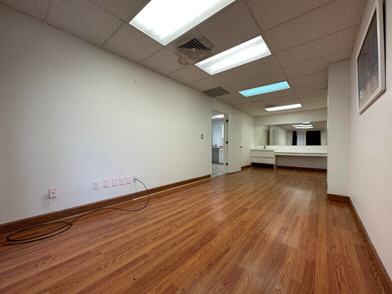 More Photos Of 8751 E Hampden Ave, Denver Medical For Sale