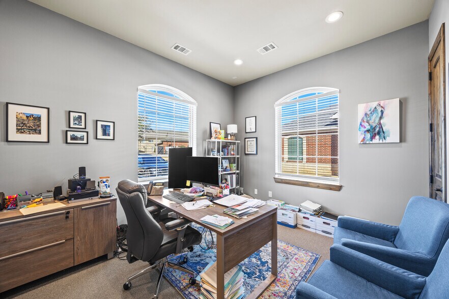 More Photos Of 3600 Eldorado Pky, McKinney Medical For Sale