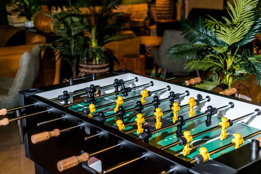 More Photos Of 5050 N Broadway St, Chicago Apartments For Lease