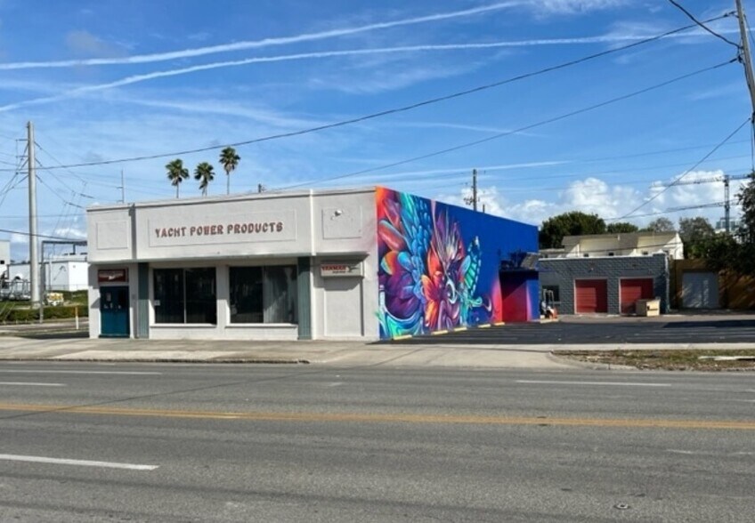 More Photos Of 1510 1st Ave N, Saint Petersburg Freestanding For Lease