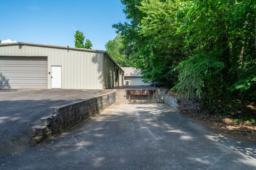 More Photos Of 15288 AR-22, Dardanelle Warehouse For Sale