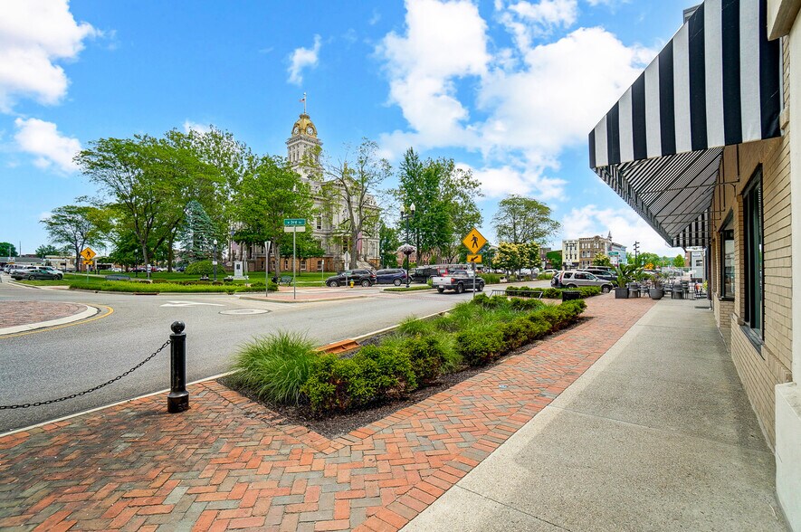 More Photos Of 9-11 N 3rd St, Newark Office For Lease