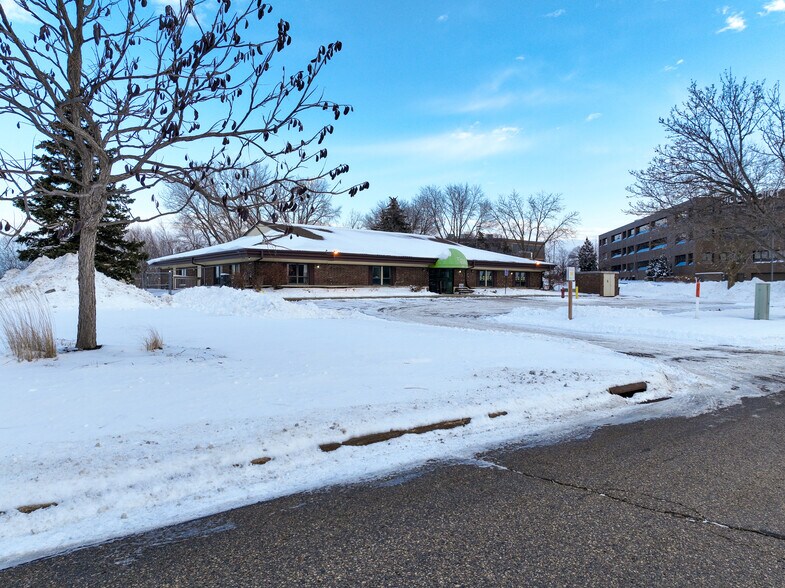 More Photos Of 100 Cobblestone Ln, Burnsville Daycare Center For Sale