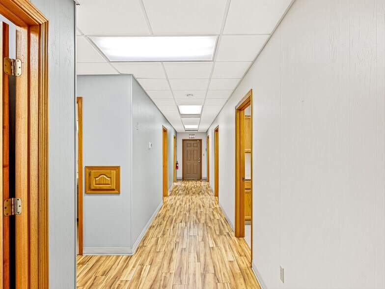 More Photos Of 2159 Hendersonville Rd, Arden Medical For Lease