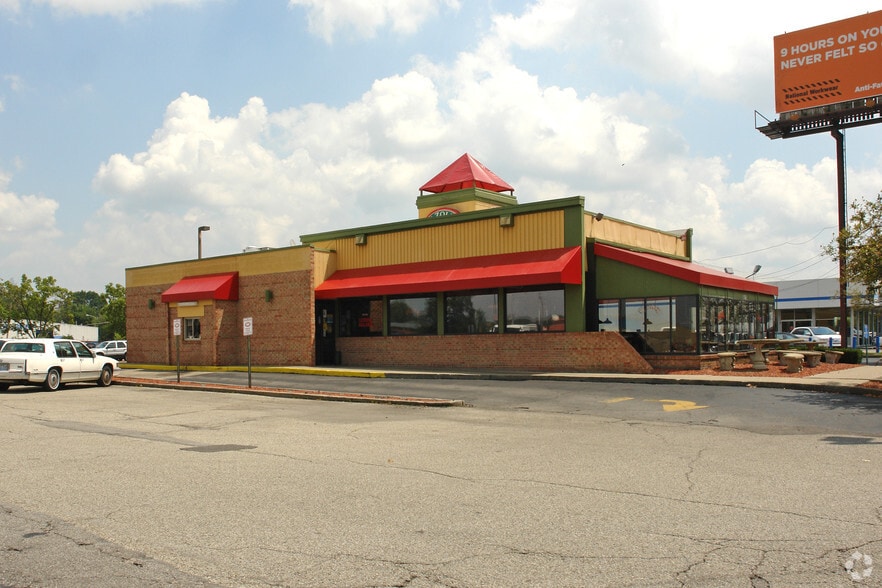 More Photos Of , Louisville General Retail For Sale