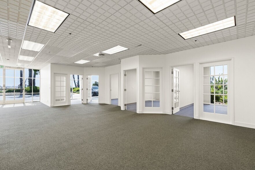 More Photos Of 400 Seaport Ct, Redwood City Medical For Lease