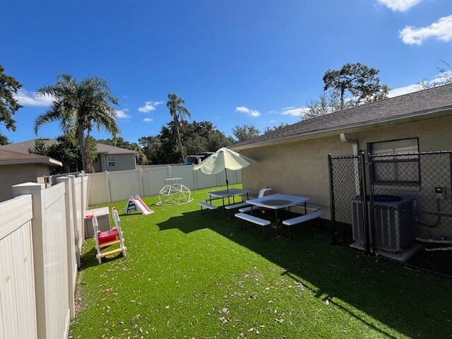 More Photos Of 205 Ridgewood Ave, Brandon Medical For Lease