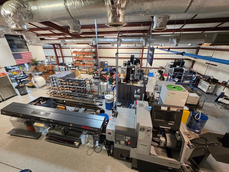 More Photos Of 16 Finch St, Hilton Head Warehouse For Sale