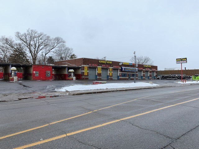 More Photos Of 14201 Wyoming St, Detroit Auto Repair For Sale