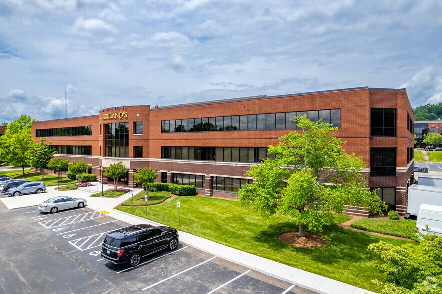More Photos Of 5310 Maryland Way, Brentwood Office For Lease
