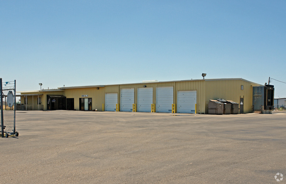 Primary Photo Of 8402 Avenue D, Lubbock Warehouse For Sale