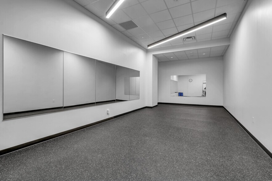 More Photos Of 50 Fountain Plz, Buffalo Office For Lease