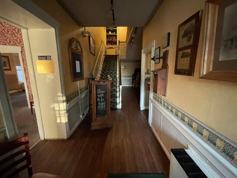 More Photos Of 298 Old Bowers Rd, Mertztown Restaurant For Sale