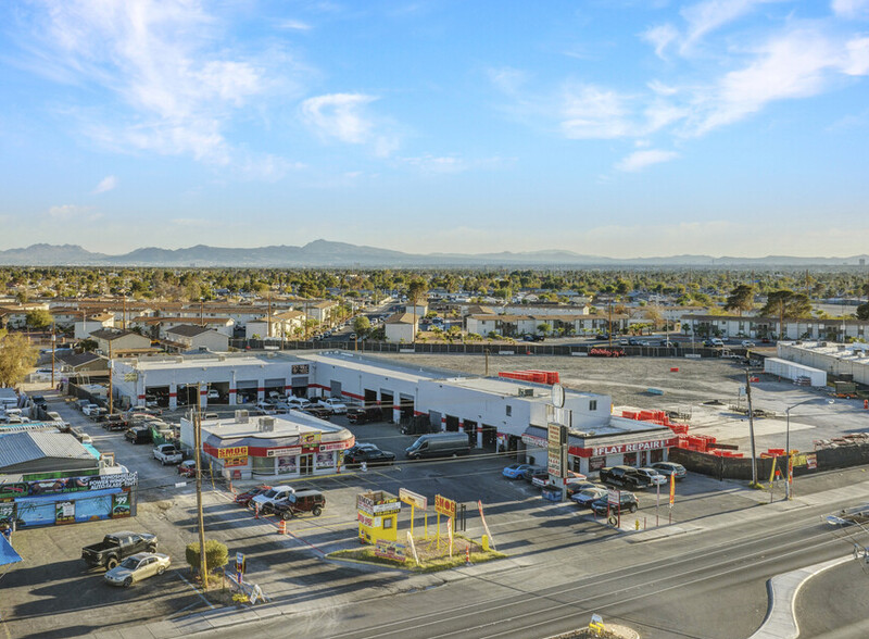 Primary Photo Of 3162-3164 Las Vegas Blvd N, Las Vegas Auto Repair For Sale