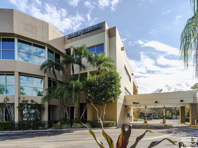 More Photos Of 1625 N Commerce Pky, Weston Medical For Lease