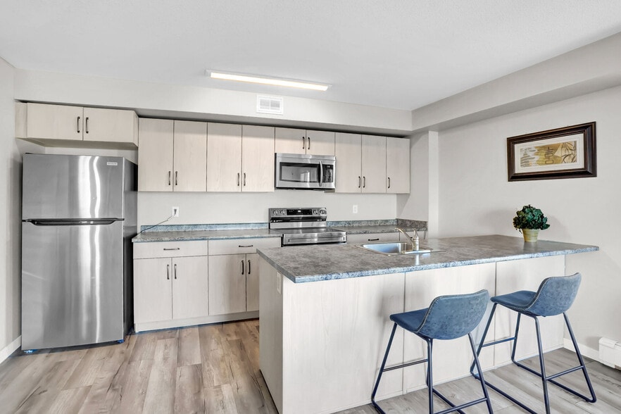 More Photos Of 1175 Pasqua St, Regina Apartments For Sale